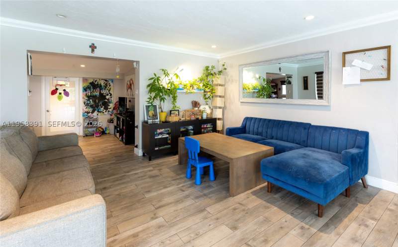 3 bedroom SingleFamilyResidence at 12415 SW 93rd Ct, Ranchero Manors 1st Addn, Miami — photo 3