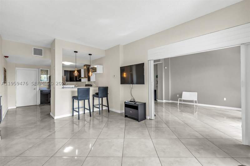 1 bedroom Condominium at 11111 Biscayne Blvd 116, Jockey Club Condo, Miami — photo 4