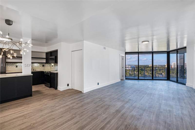 2 bedroom Condominium at 4000 Towerside Ter 1509, The Towers Of Quayside Co, Miami — photo 2