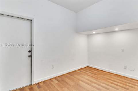11321 NW 84th St, Doral FL - photo 14 of 29
