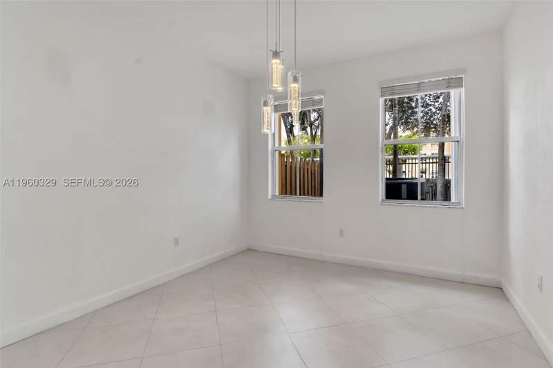 5 bedroom SingleFamilyResidence at 11321 NW 84th St, Islands At Doral Northwest, Doral — photo 5