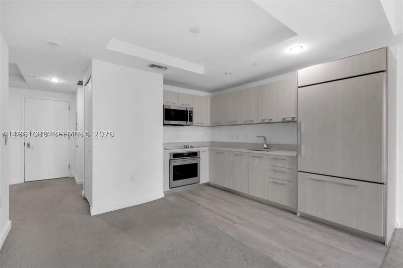 1 bedroom Condominium at 45 SW 9th St 2204, Brickell Heights East Con, Miami — photo 3