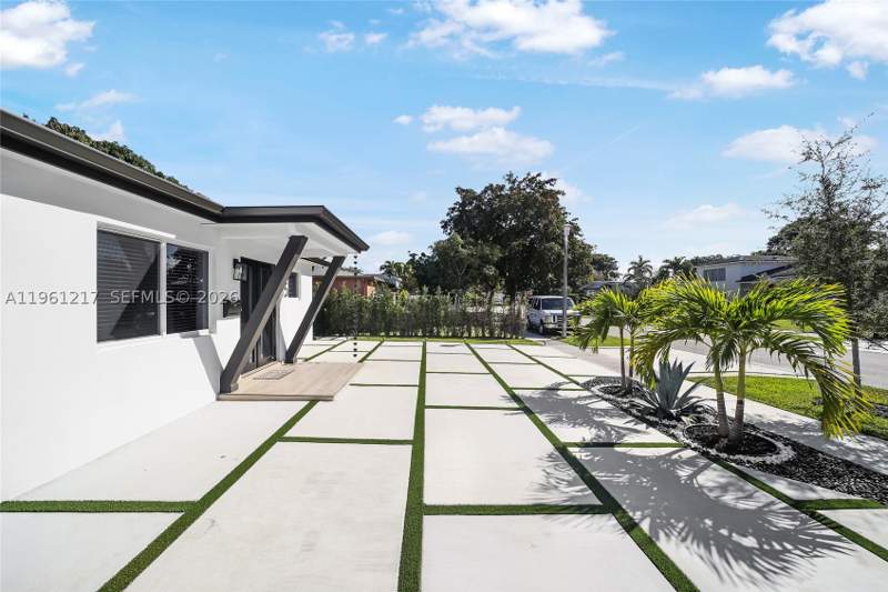 3 bedroom SingleFamilyResidence at 45 NE 124th Ter, Breezeswept Estates, North Miami — photo 5