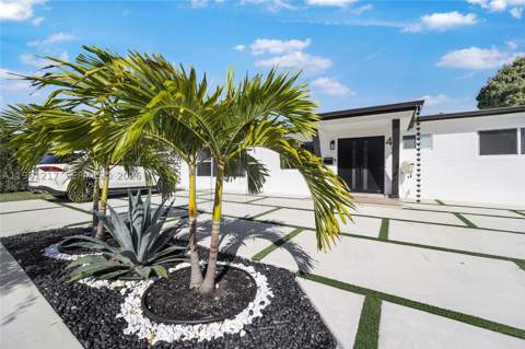 45 NE 124th Ter, North Miami FL - photo 6 of 78