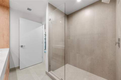11 NE 6th Street 907, Miami FL - photo 24 of 48