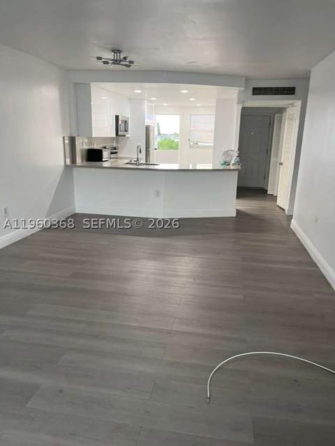 1750 NE 191st St 507-1, Miami FL - photo 9 of 10