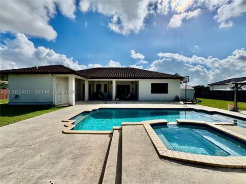 20449 SW 328th St, Homestead FL - photo 16 of 34
