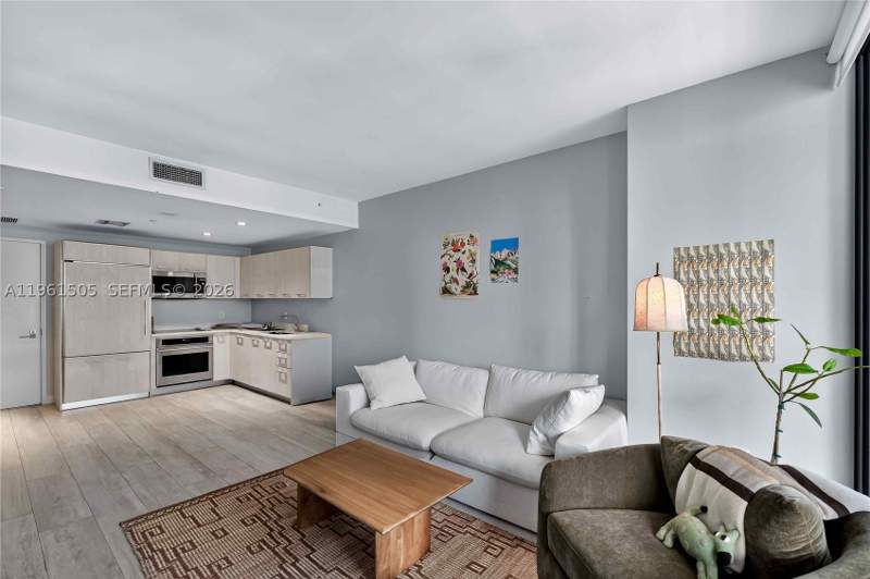 1 bedroom Condominium at 45 SW 9th St 3807, Brickell Heights East Con, Miami — photo 2