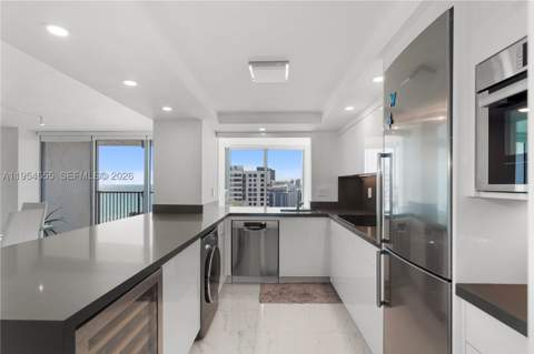 2655 Collins Ave Ph06/08, Miami Beach FL - photo 11 of 39