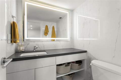 2655 Collins Ave Ph06/08, Miami Beach FL - photo 12 of 39