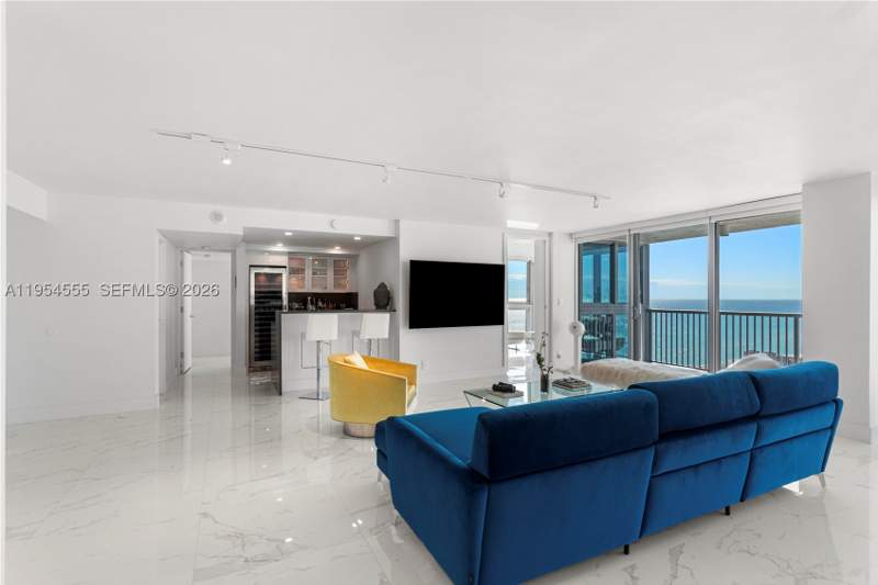 3 bedroom Condominium at 2655 Collins Ave Ph06/08, Mirasol Ocean Towers Cond, Miami Beach — photo 3
