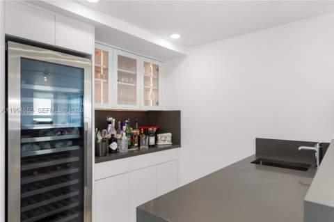 2655 Collins Ave Ph06/08, Miami Beach FL - photo 8 of 39