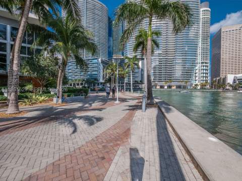 465 Brickell Ave 2304, Miami FL - photo 9 of 10