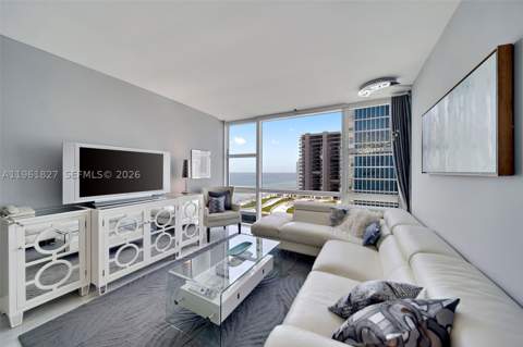 6801 Collins Ave 1110 (Door 1106), Miami Beach FL - photo 17 of 44