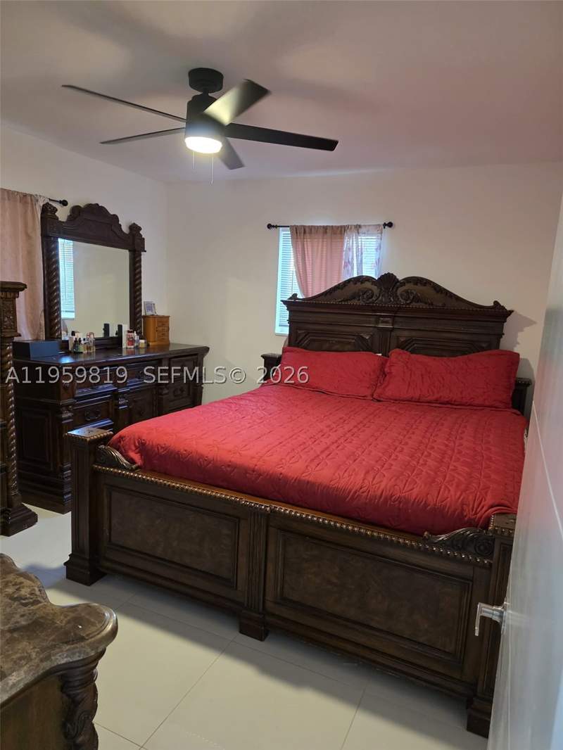 4 bedroom SingleFamilyResidence at 8523 NW 35th Pl, Elson Manors, Miami — photo 5