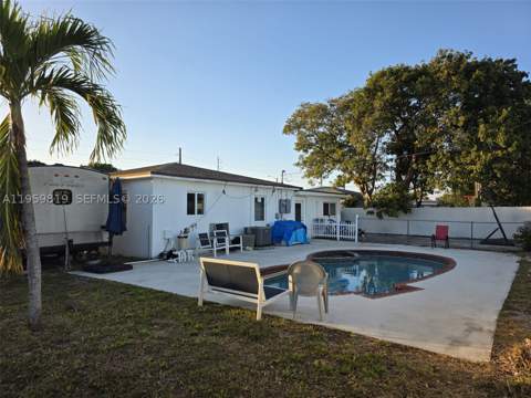 8523 NW 35th Pl, Miami FL - photo 7 of 10