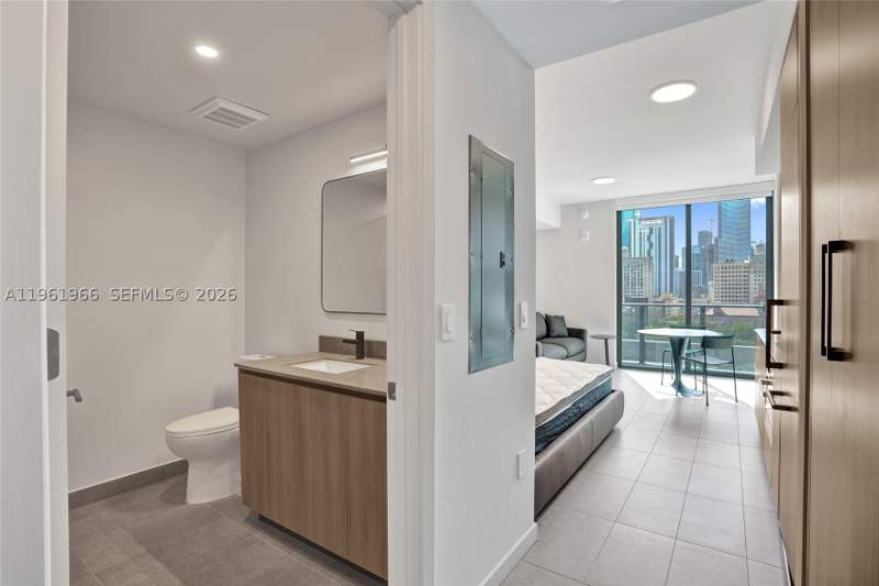 0 bedroom Condominium at 121 NE 5th Street 1001B, 501 First Residences, Miami — photo 3