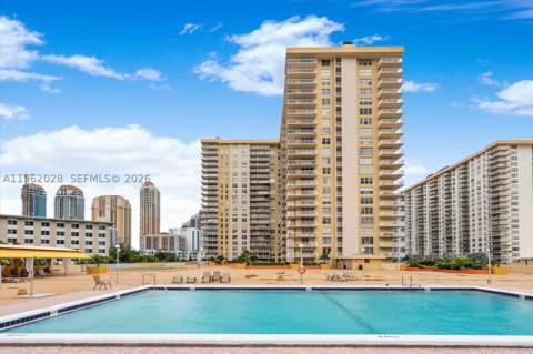 231 174th St 1706, Sunny Isles Beach FL - photo 11 of 14
