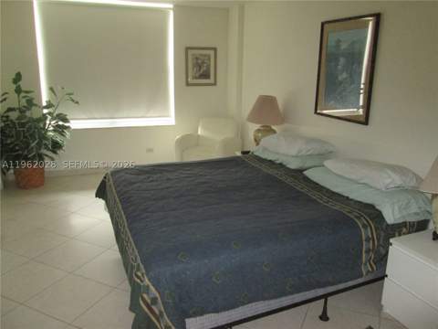 231 174th St 1706, Sunny Isles Beach FL - photo 8 of 14