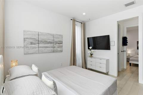 255 NW 39th St, Miami FL - photo 24 of 33