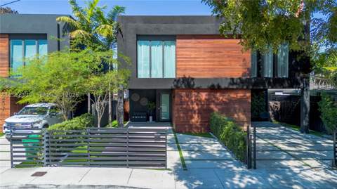 255 NW 39th St, Miami FL - photo 7 of 33