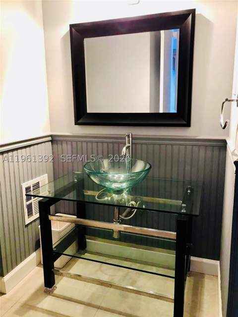 18051 Biscayne Blvd 503, Aventura FL - photo 11 of 46