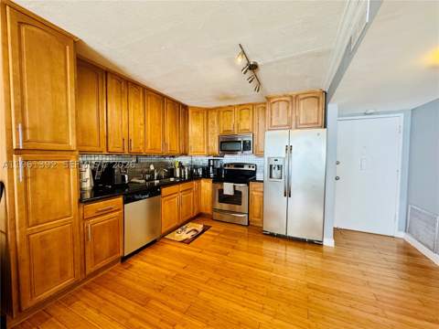 18051 Biscayne Blvd 503, Aventura FL - photo 6 of 46