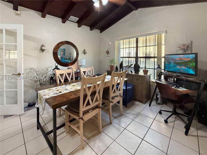4 bedroom SingleFamilyResidence at 8891 SW 28th St, John A Campbell Little Fa, Miami — photo 4