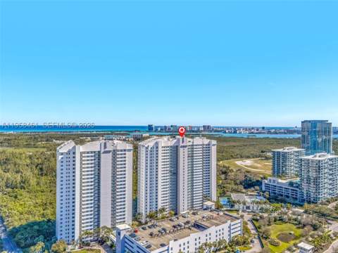 14951 Royal Oaks Ln 2201, North Miami FL - photo 22 of 23
