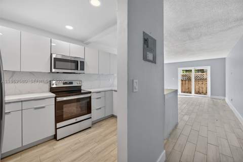 8550 SW 109th Ave 5-110, Miami FL - photo 6 of 35