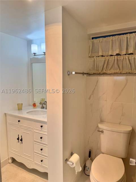 3750 NE 169 St Apt.G.405, North Miami Beach FL - photo 20 of 33