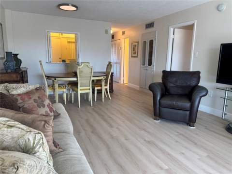 3750 NE 169 St Apt.G.405, North Miami Beach FL - photo 8 of 33