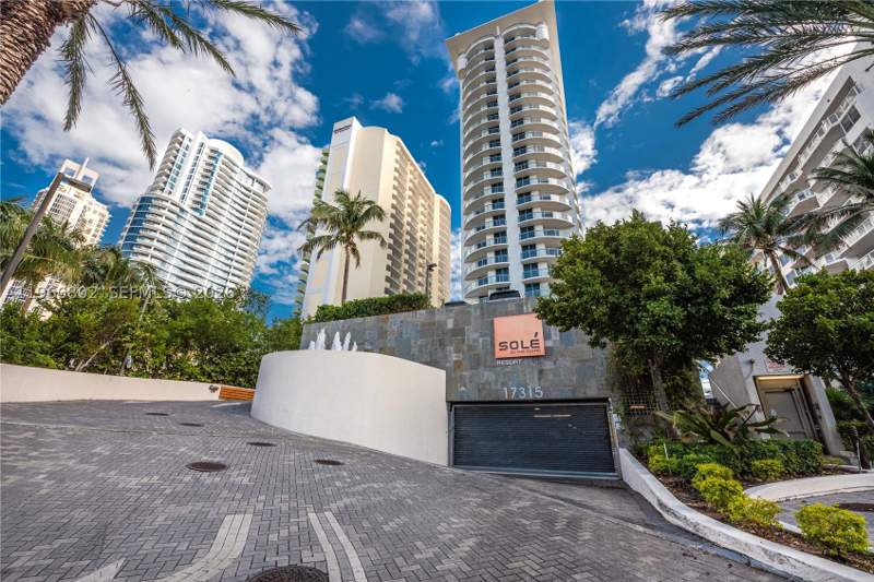 1 bedroom HotelMotel at 17315 Collins Ave 803, Sole Condo, Sunny Isles Beach — photo 2