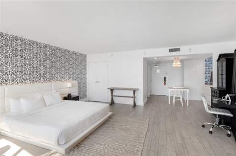 1100 West Ave 408, Miami Beach FL - photo 11 of 39