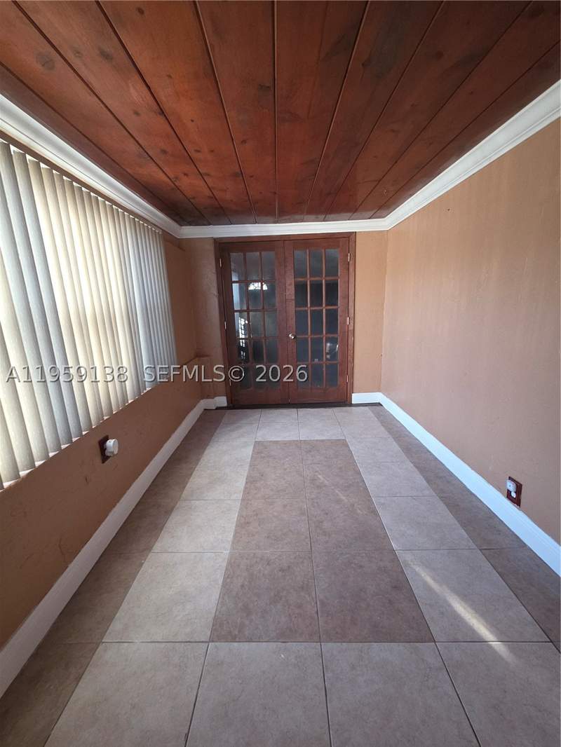 3 bedroom SingleFamilyResidence at 2401 NW 56th St, Syrola Pines, Miami — photo 3