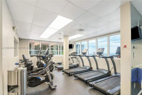19201 Collins Ave 439, Sunny Isles Beach FL - photo 13 of 38