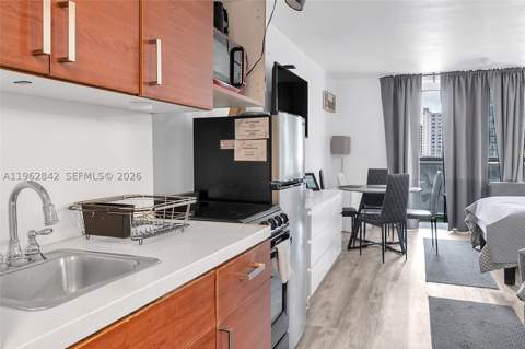 19201 Collins Ave 439, Sunny Isles Beach FL - photo 19 of 38