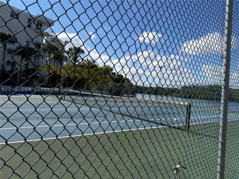 1 bedroom Condominium at 16546 NE 26th Ave 6H, Reef North Condo, North Miami Beach — photo 5