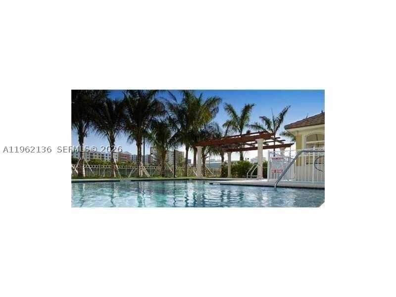 2 bedroom Townhouse at 18402 NE 27 Ct 124, Merco At Aventura, Aventura — photo 3