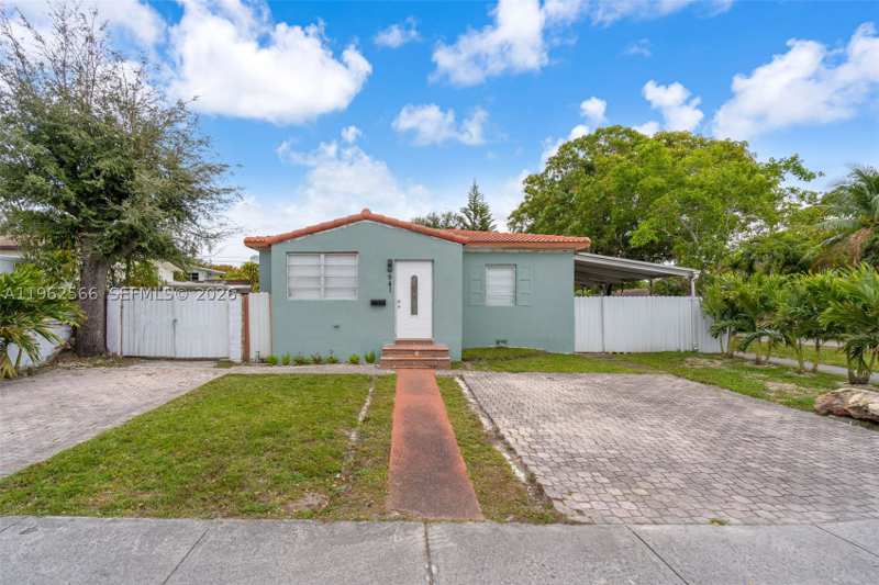 4 bedroom SingleFamilyResidence at 941 SW 31st Ct, Hilah Park Addn, Miami — photo 1