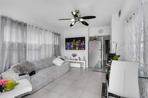 941 SW 31st Ct, Miami FL - photo 12 of 34