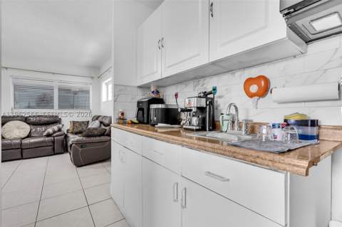 941 SW 31st Ct, Miami FL - photo 16 of 34