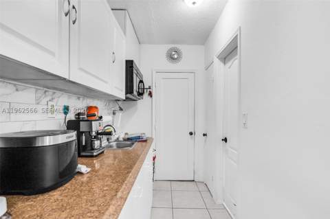 941 SW 31st Ct, Miami FL - photo 17 of 34