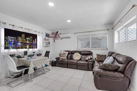 941 SW 31st Ct, Miami FL - photo 18 of 34