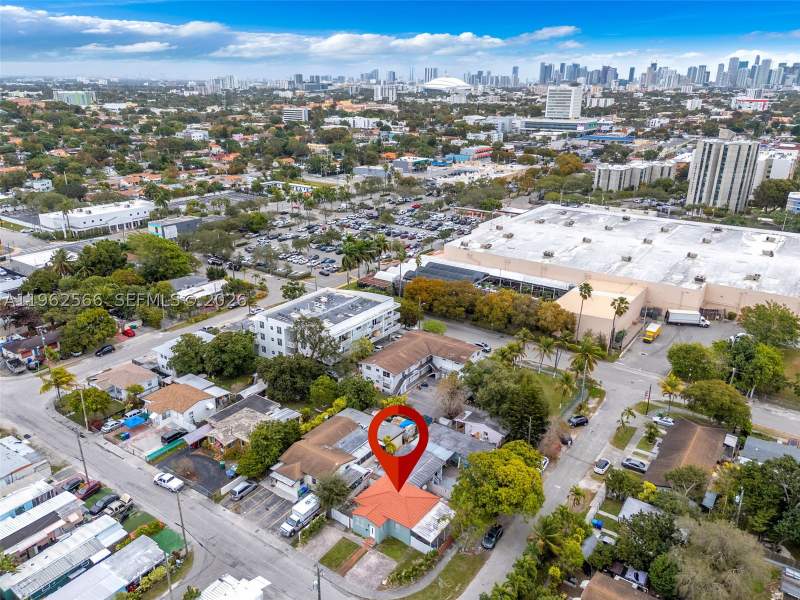 4 bedroom SingleFamilyResidence at 941 SW 31st Ct, Hilah Park Addn, Miami — photo 5
