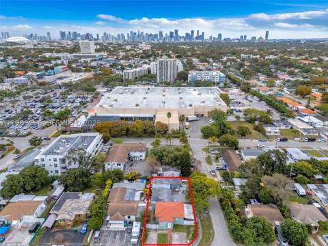 941 SW 31st Ct, Miami FL - photo 6 of 34