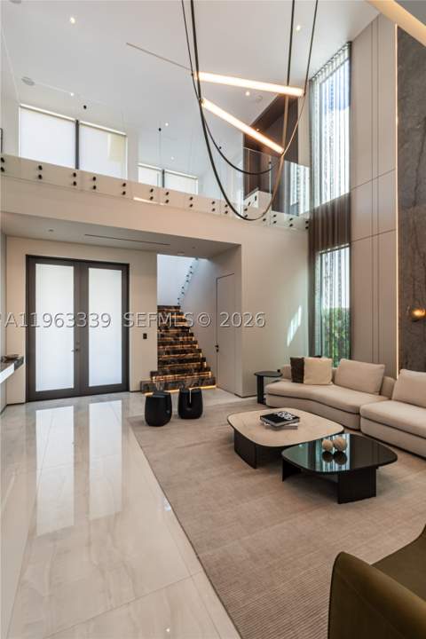 10540 NW 67th Ter, Doral FL - photo 14 of 97