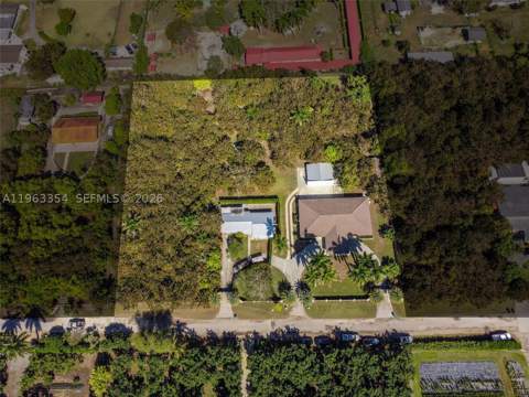 19955 SW 186th St, Miami FL - photo 11 of 39