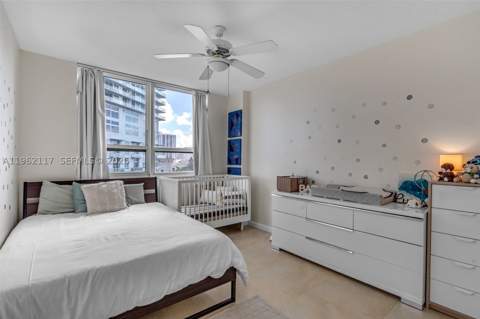 2000 N Bayshore Dr 909, Miami FL - photo 22 of 39