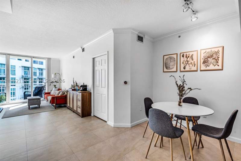 2 bedroom Condominium at 2000 N Bayshore Dr 909, Cite Condo, Miami — photo 4
